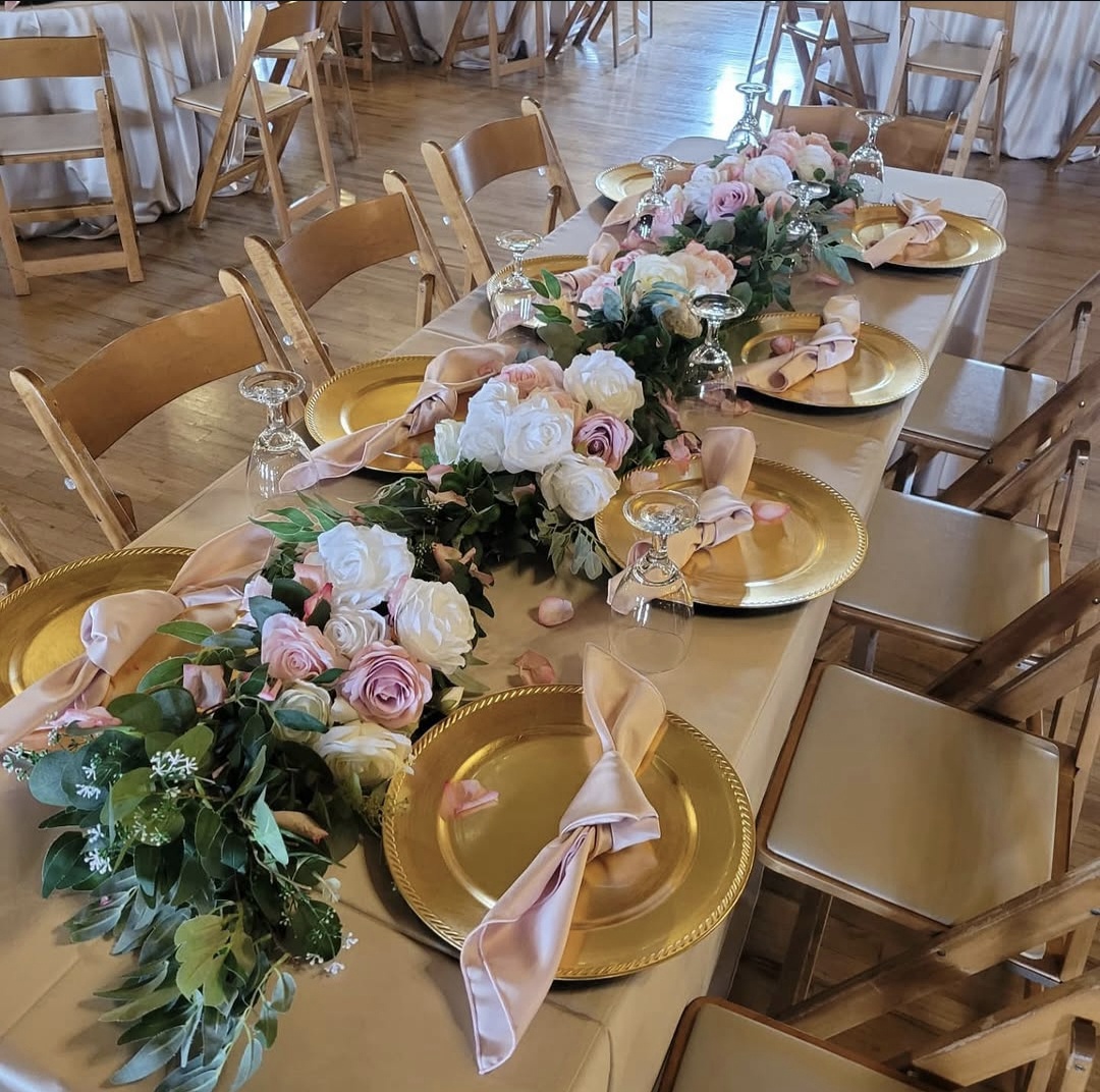 Cascading Rose Runner